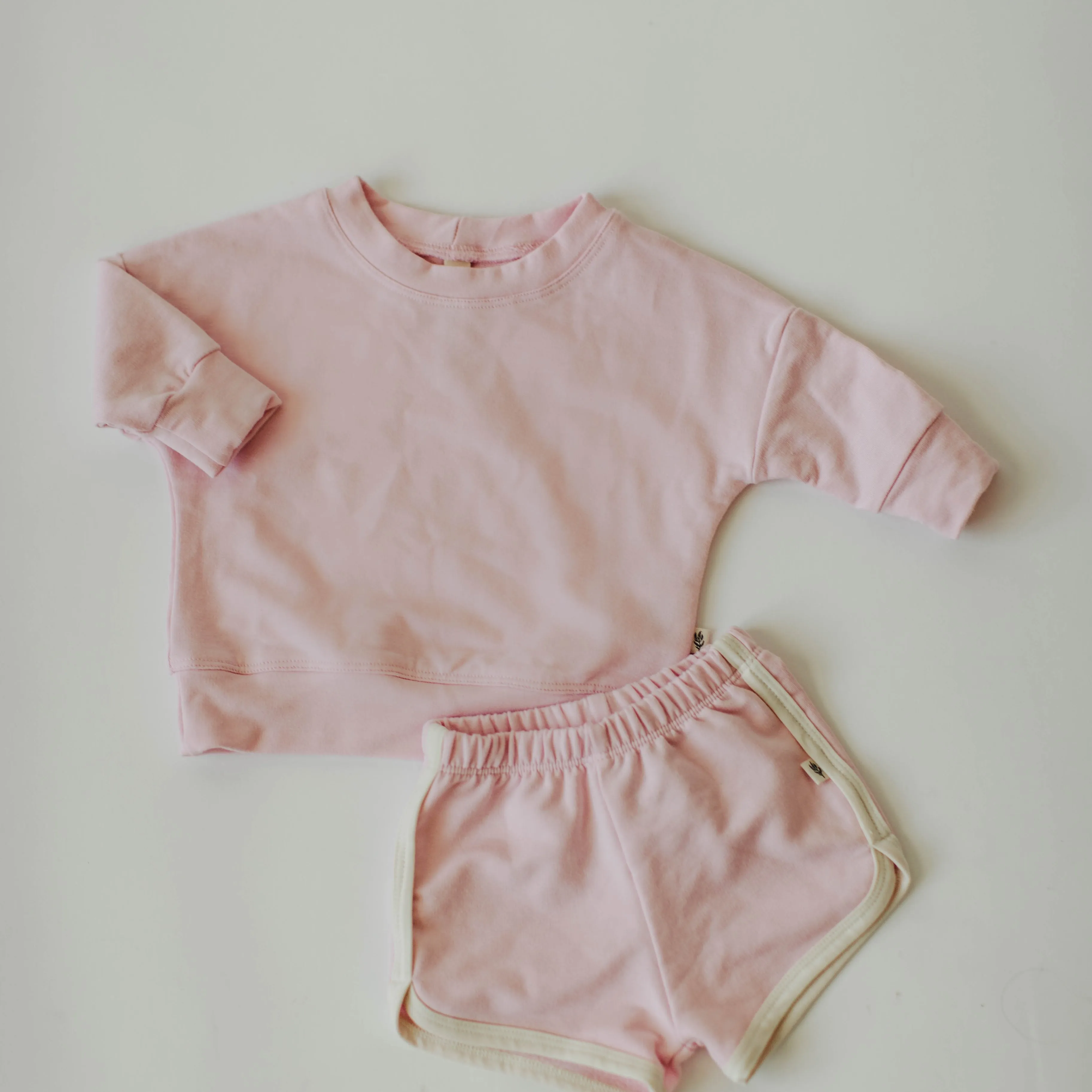 dolman sweatshirt in light pink