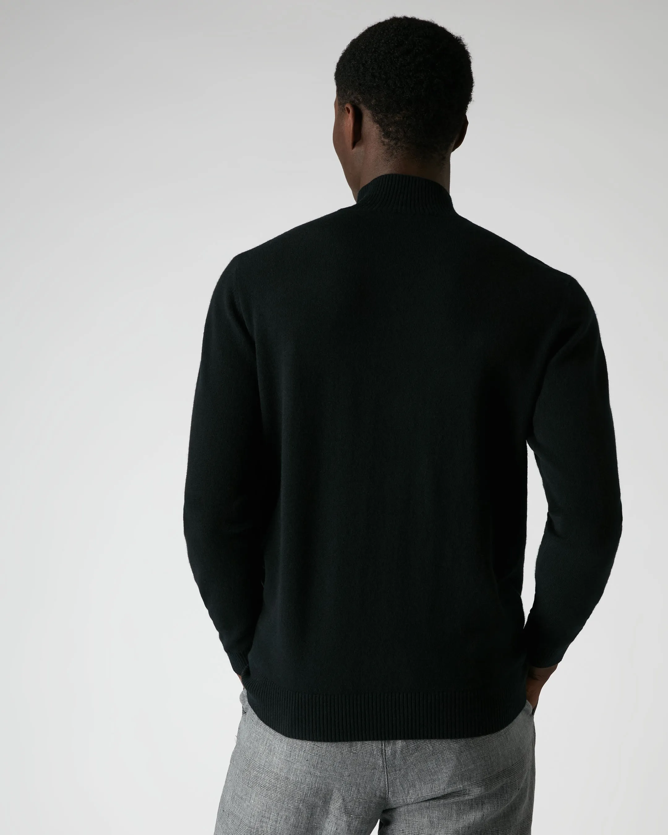 Men's Mayfair Turtle Neck Cashmere Sweater Black