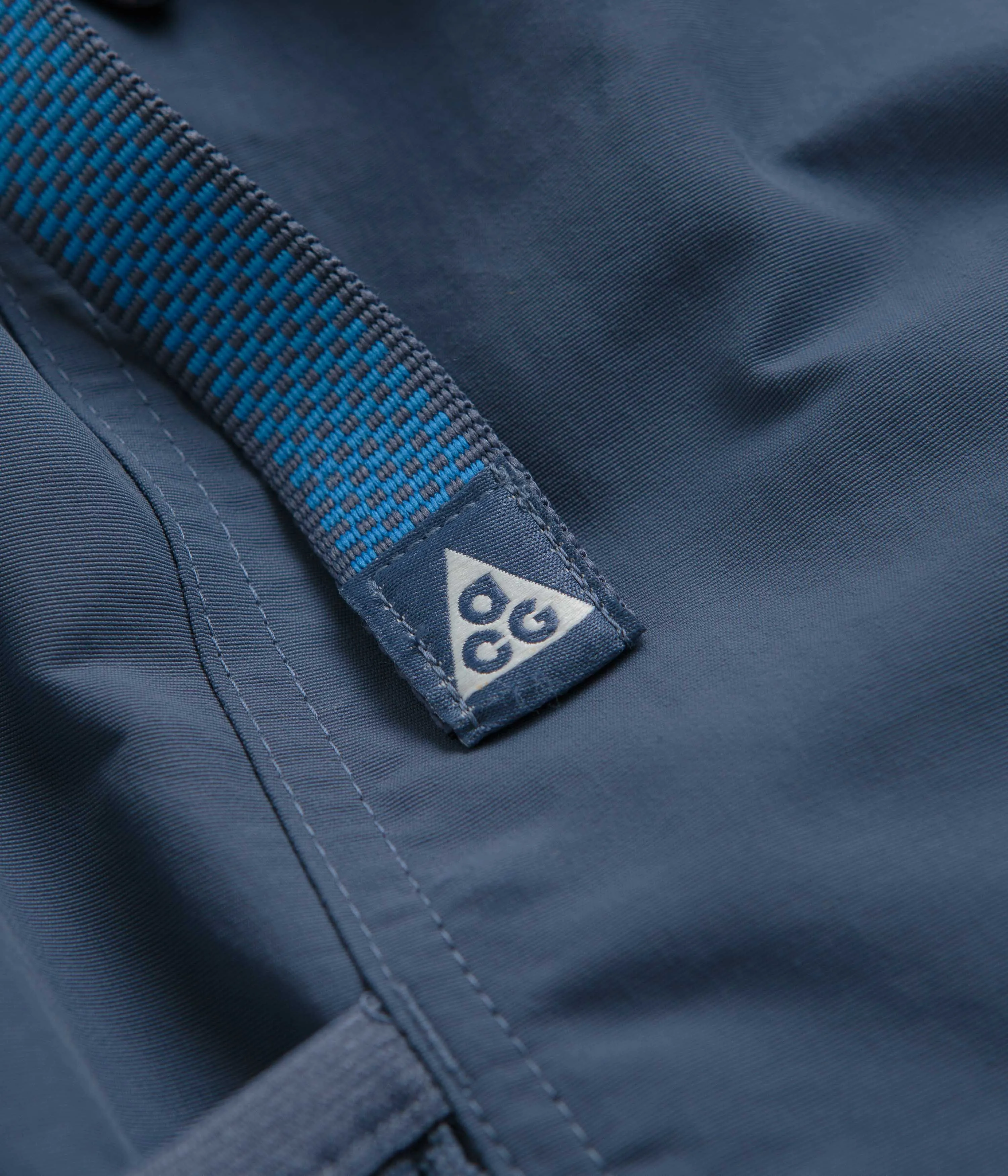 Nike ACG Snowgrass Cargo Shorts - Diffused Blue / Summit White