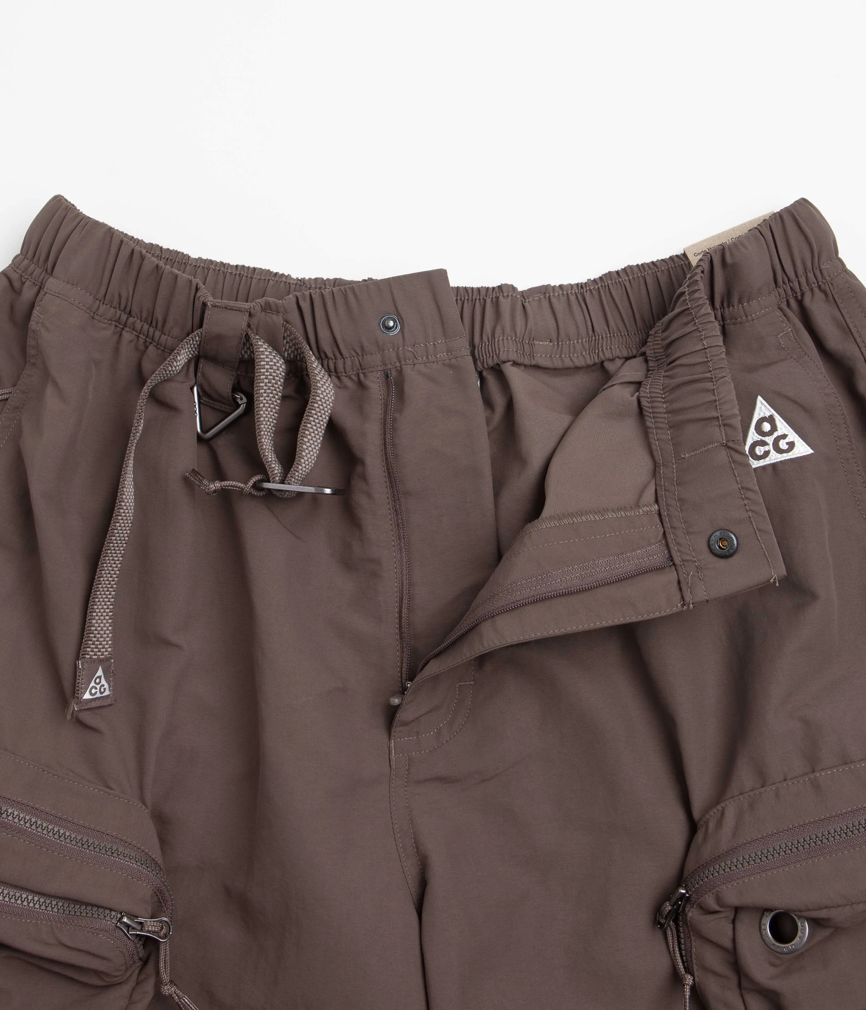 Nike ACG Snowgrass Cargo Shorts - Ironstone / Moon Fossil / Summit White