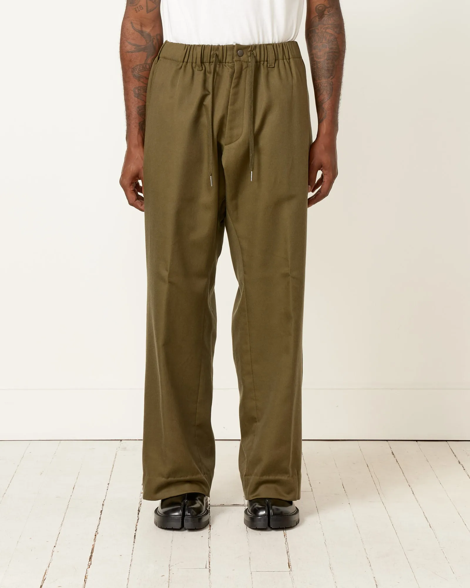 Veloso Pant in Brushed Back Sateen in Olive