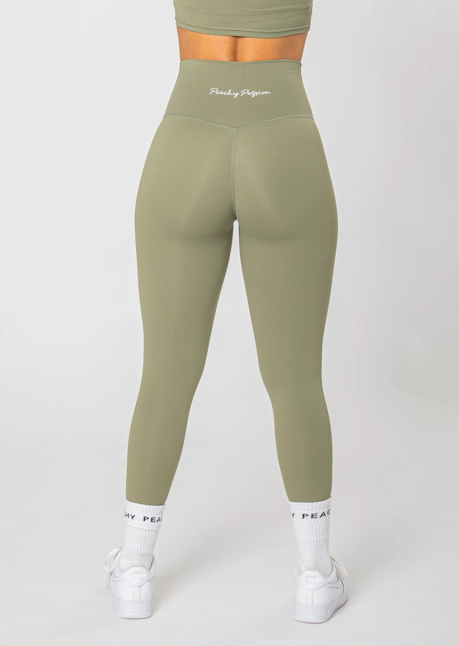 [VORBESTELLUNG] ADAPT Leggings