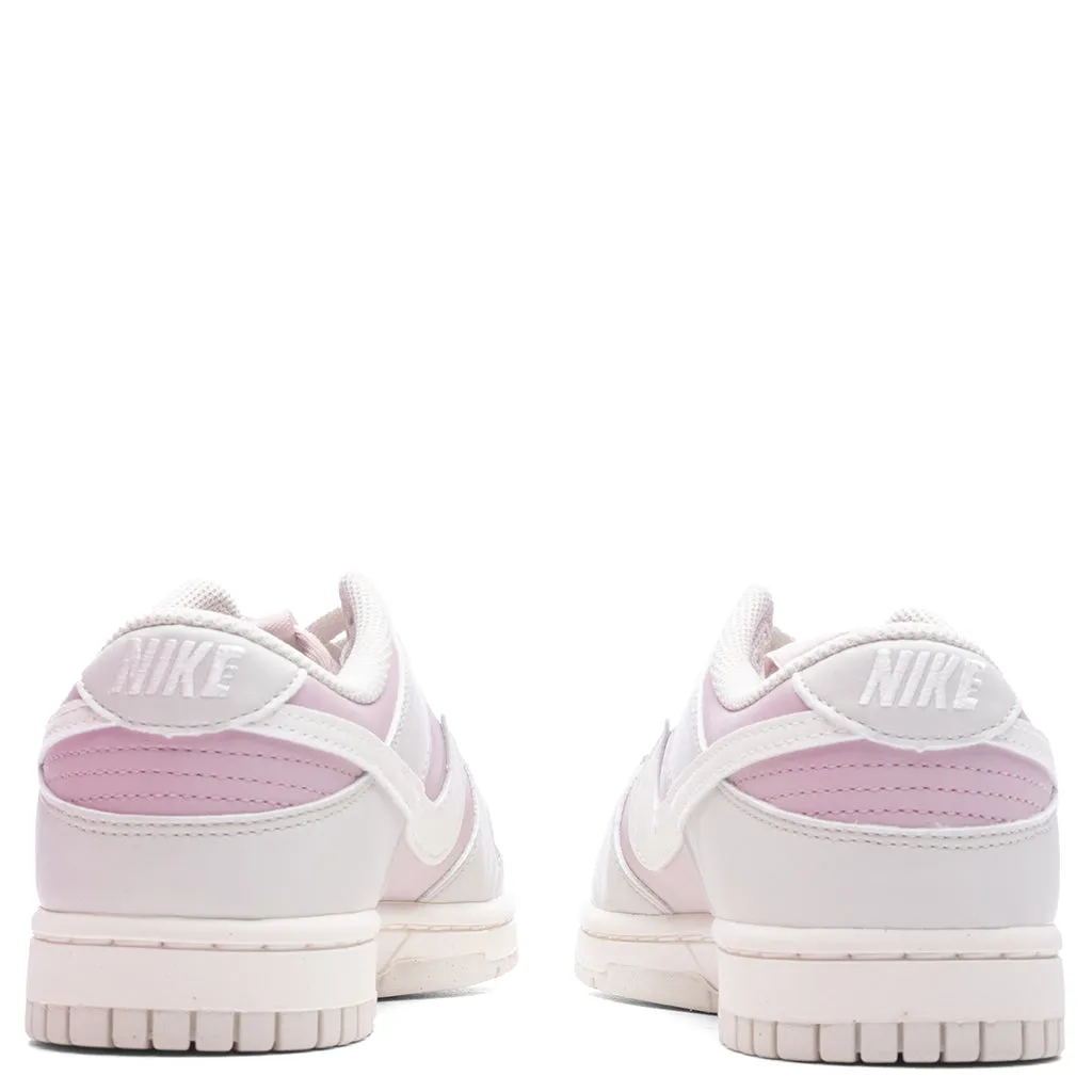 Women's Dunk Low Next Nature - Light Bone/Sail/Platinum Violet